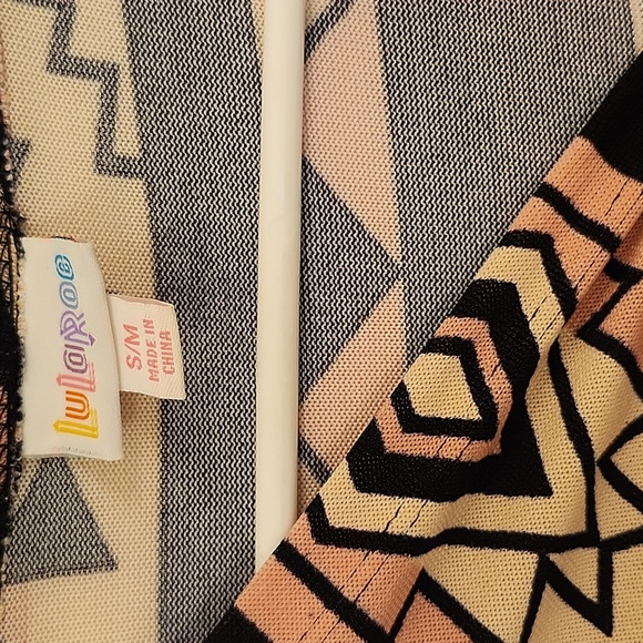 Lularoe Coverup - Picture 2 of 2